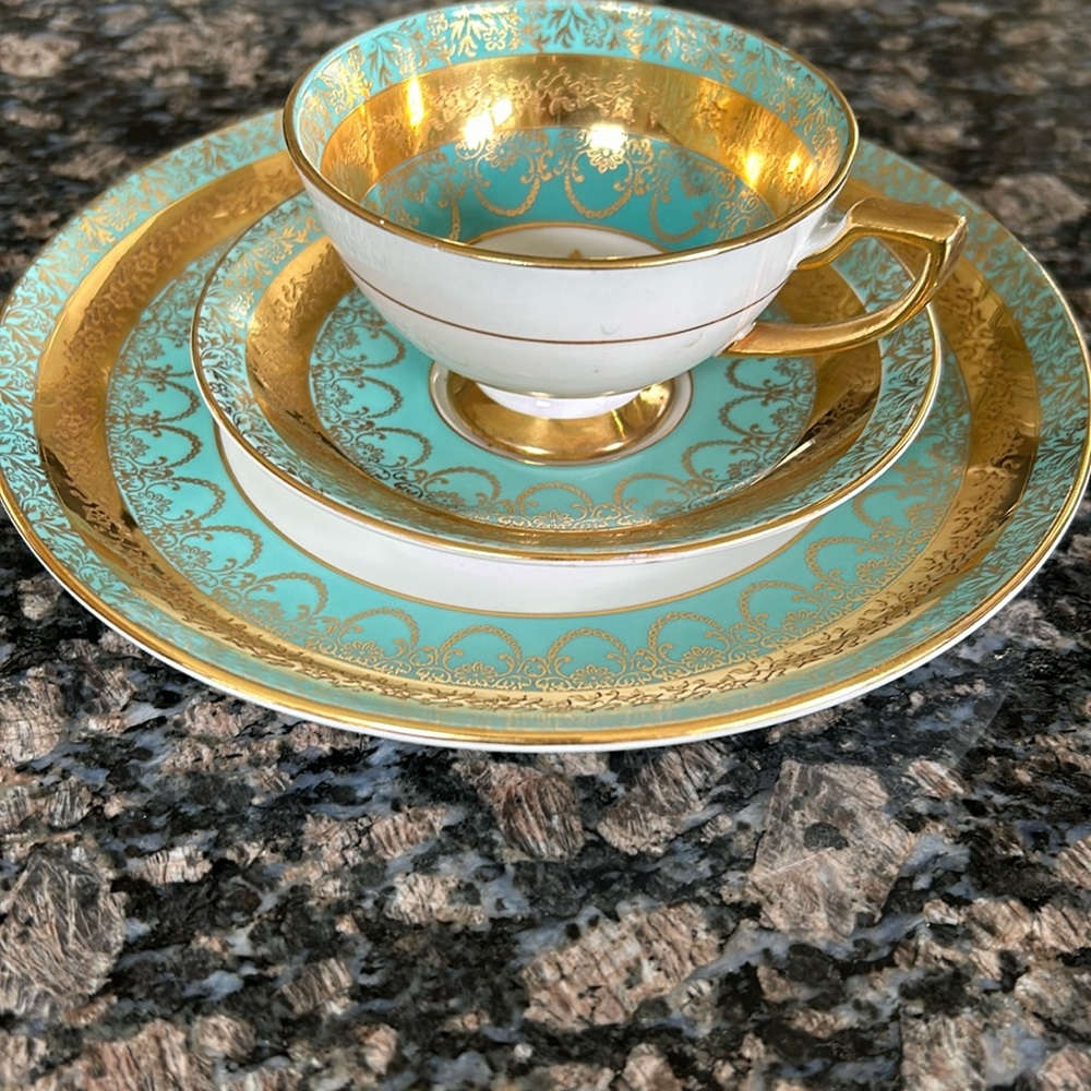 ROYAL  STAFFORD 3PC TEA CUP SET